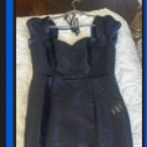 Navy sweetheart neckline dress